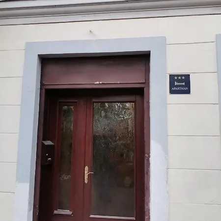 Apartment Kira *
